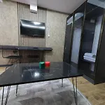 Nomad Hub Hotel *