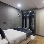 Nomad Hub Hotel