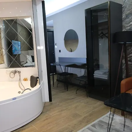 Nomad Hub ホテル *