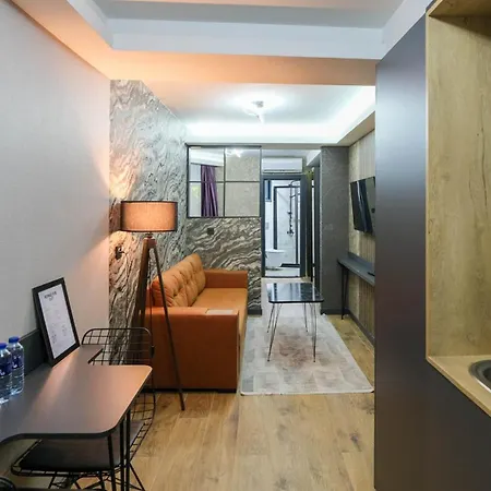Nomad Hub Appart hôtel *