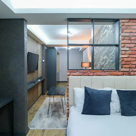 Nomad Hub Appart hôtel *
