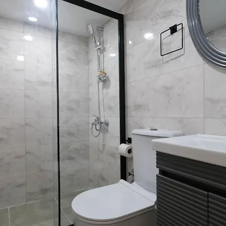 Nomad Hub Appart hôtel *