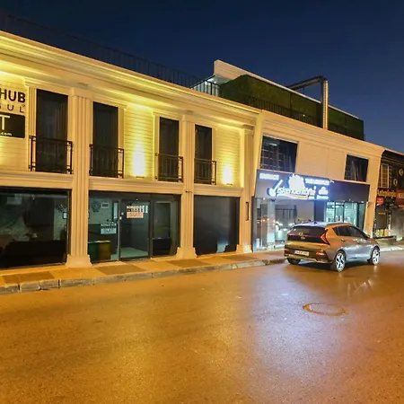 Nomad Hub Szálloda *