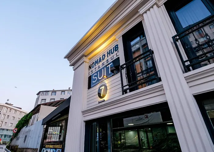 מלון Nomad Hub איסטמבול