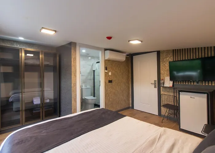 מלון Nomad Hub *