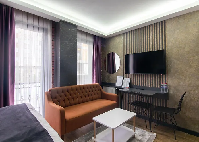 Nomad Hub מלון *