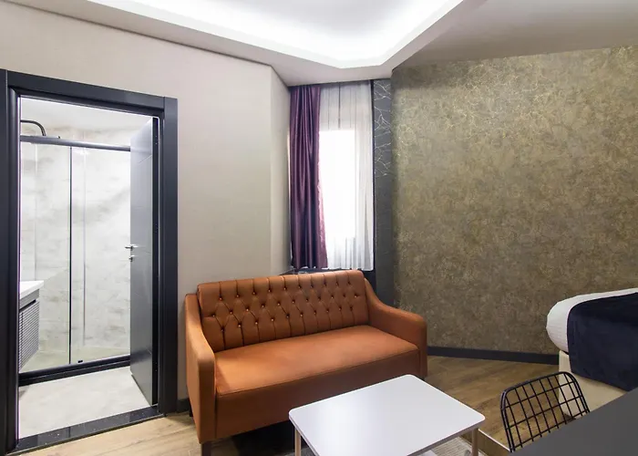 Nomad Hub מלון *