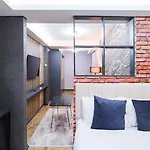 호텔 Nomad Hub *