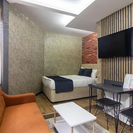 Otel Nomad Hub *