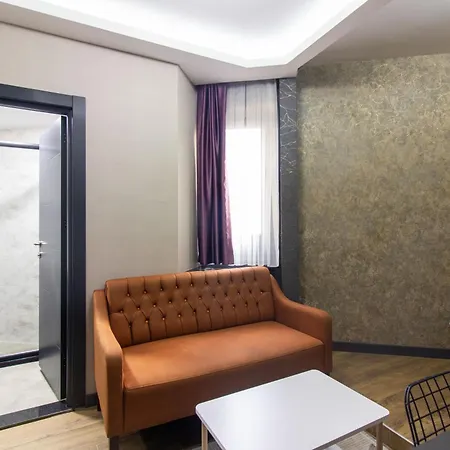 Nomad Hub Otel *